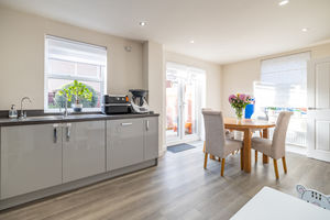 Kitchen/Diner- click for photo gallery